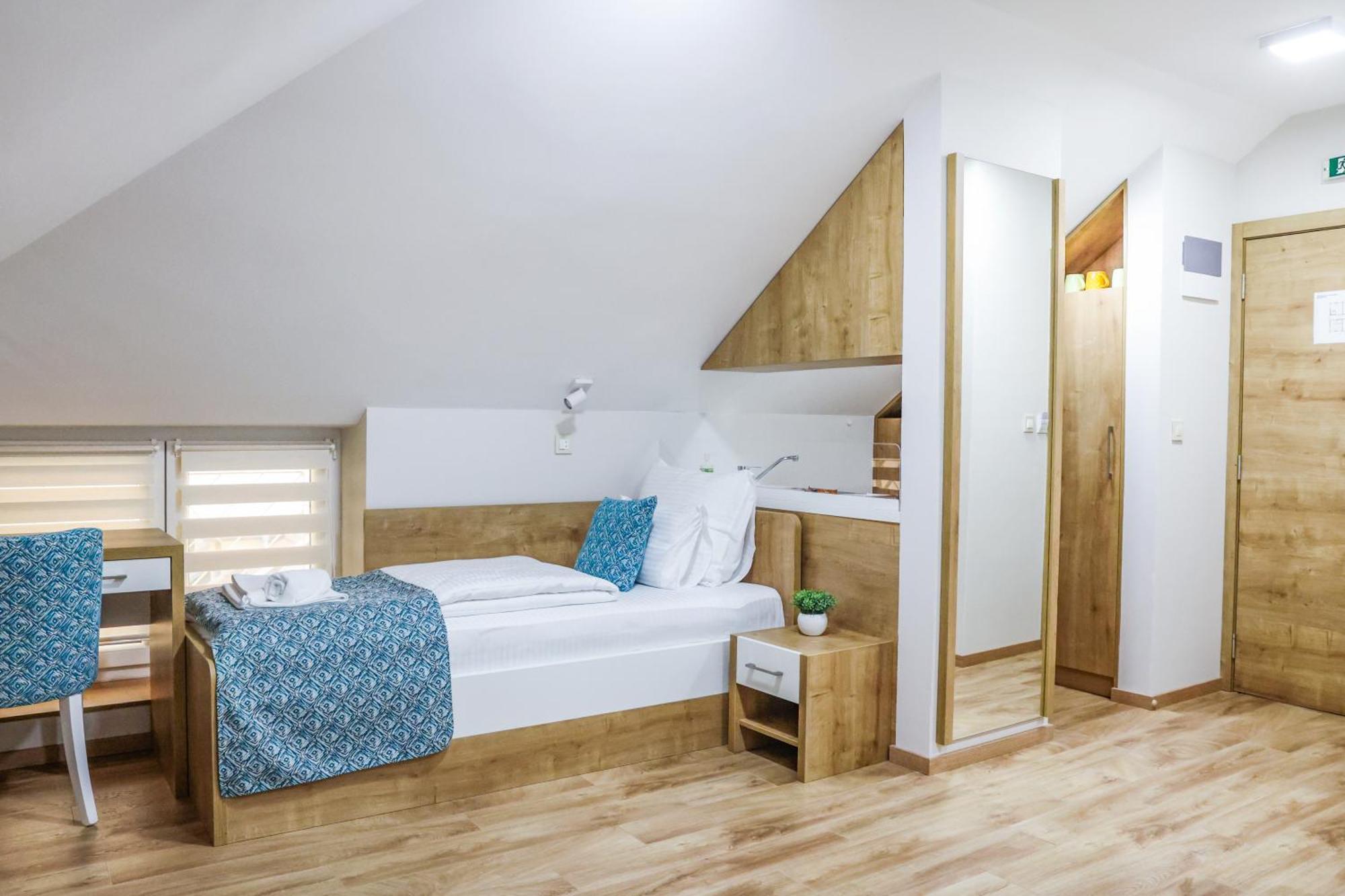 Grand Park Rooms & Apartments Cacak Luaran gambar