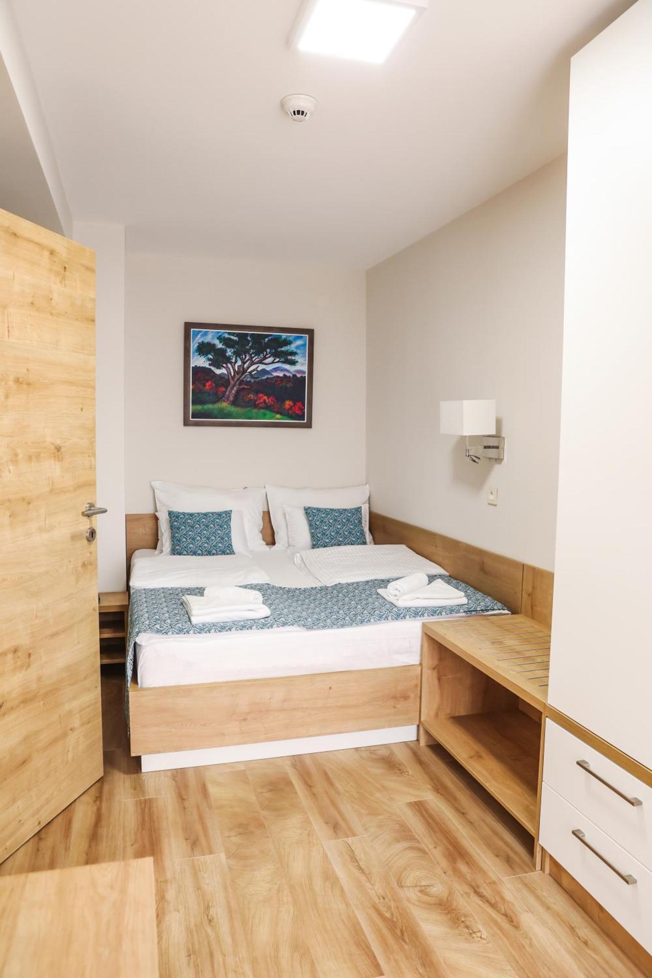Grand Park Rooms & Apartments Cacak Luaran gambar