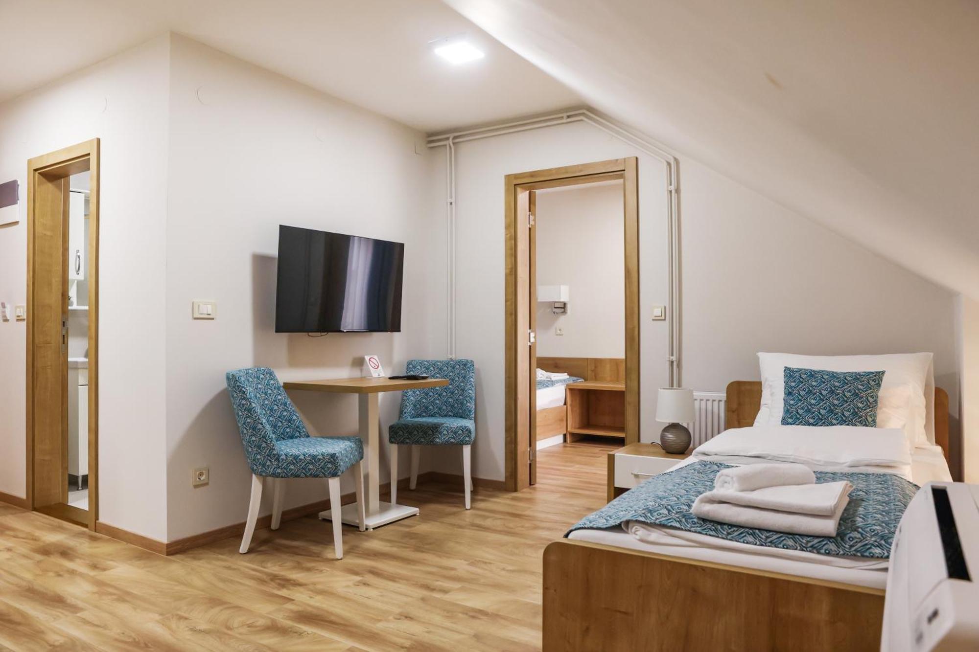 Grand Park Rooms & Apartments Cacak Luaran gambar