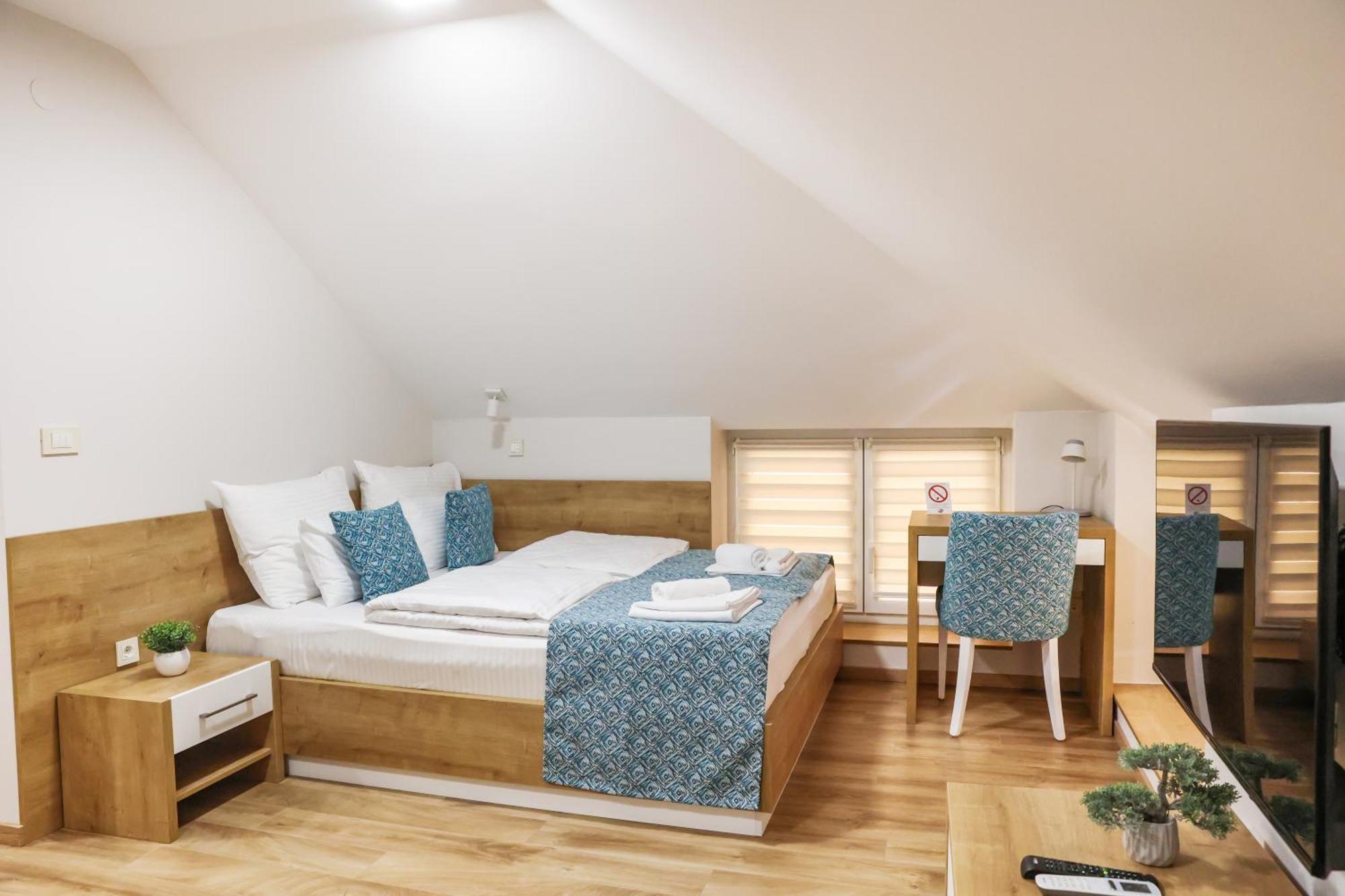 Grand Park Rooms & Apartments Cacak Luaran gambar