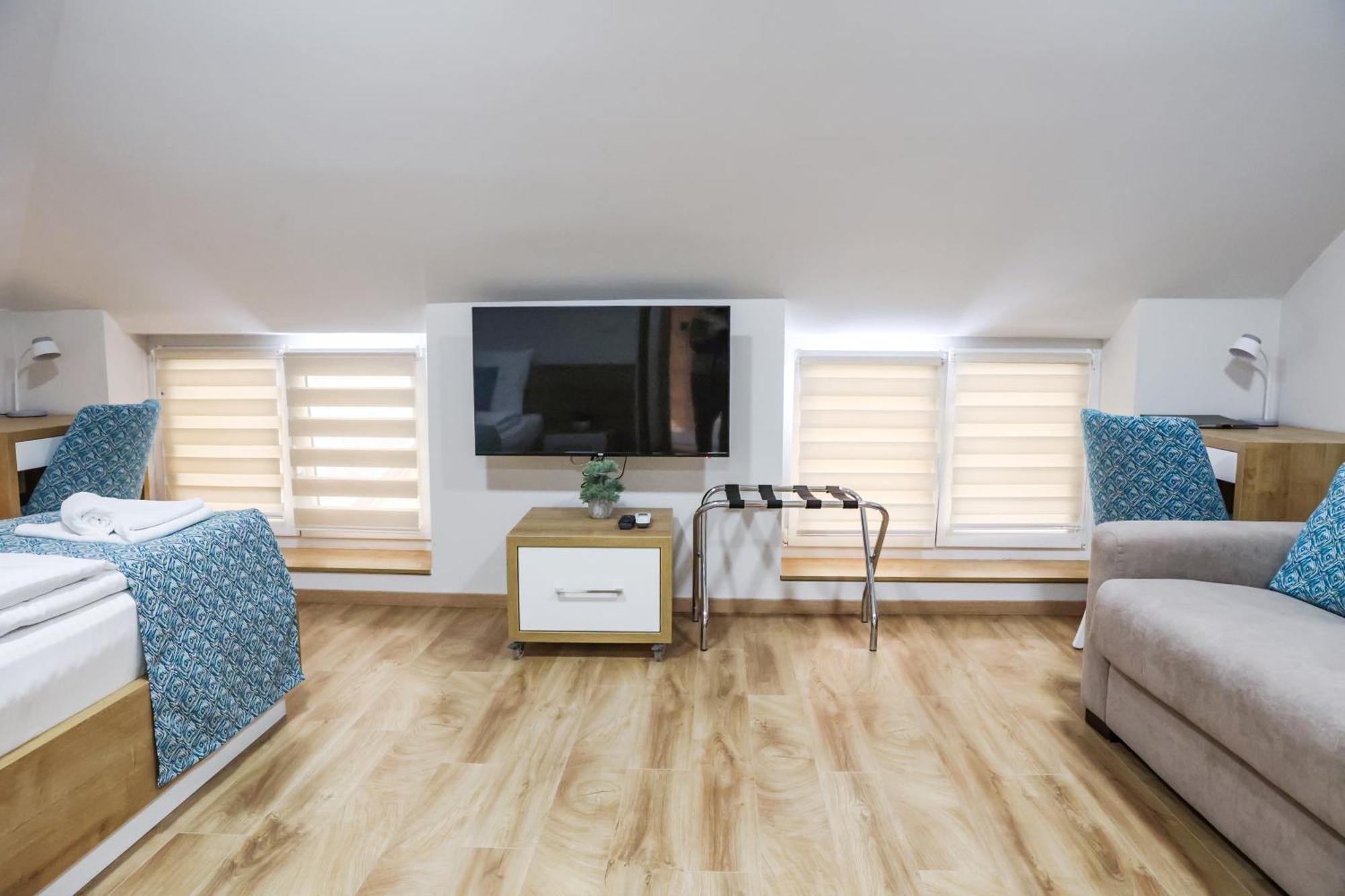 Grand Park Rooms & Apartments Cacak Luaran gambar