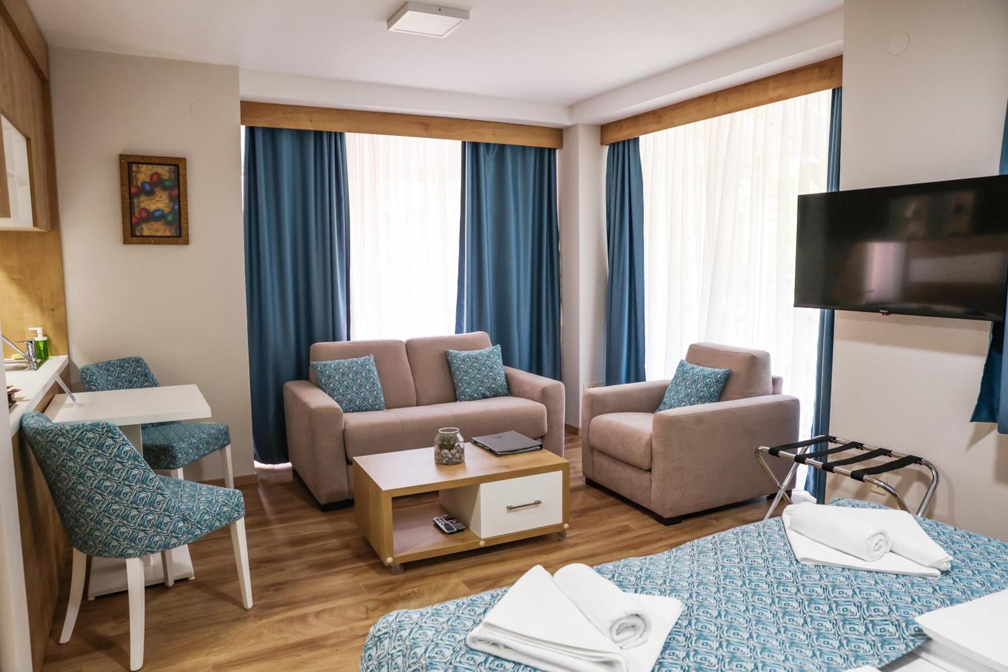 Grand Park Rooms & Apartments Cacak Luaran gambar