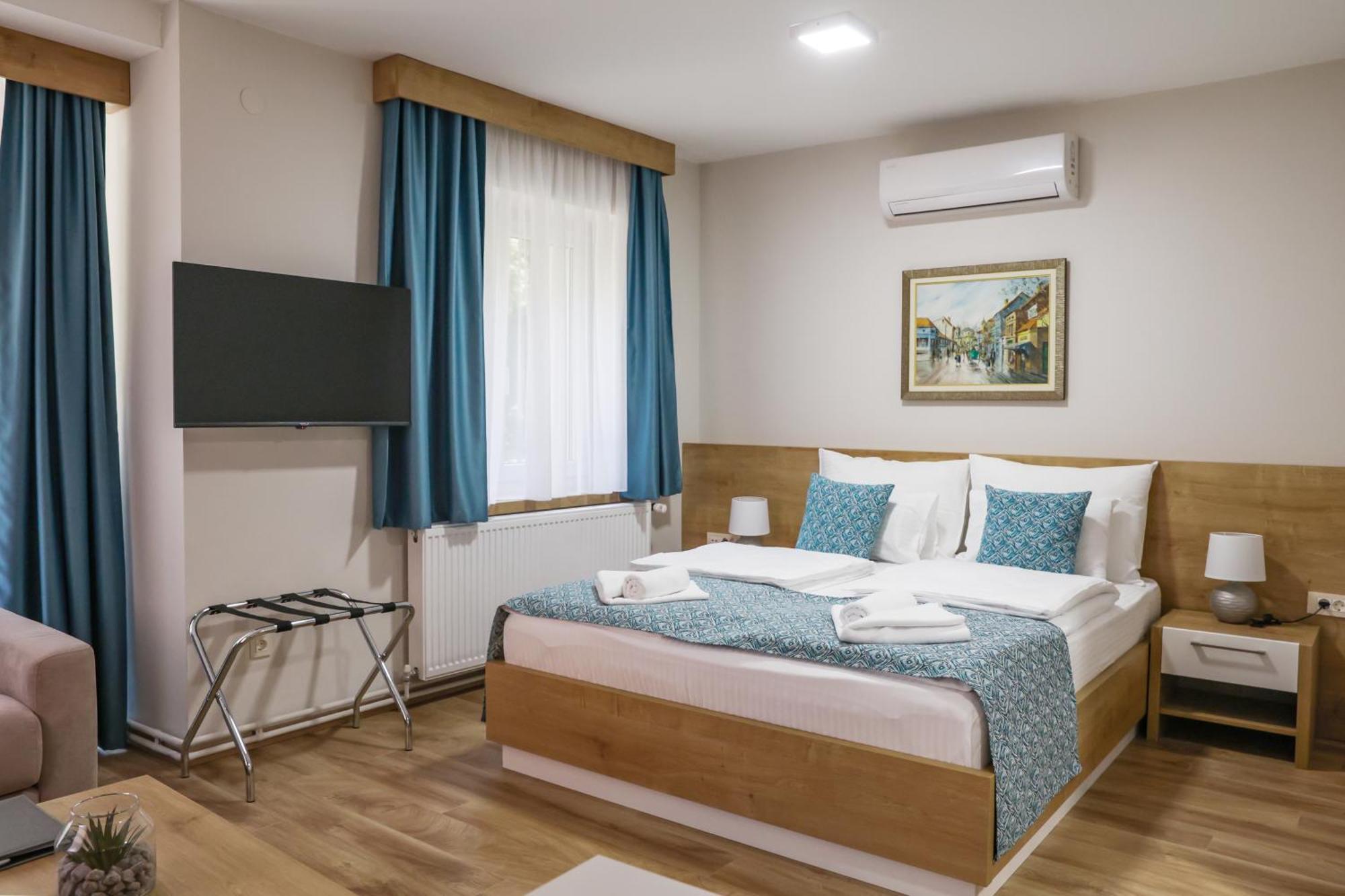 Grand Park Rooms & Apartments Cacak Luaran gambar