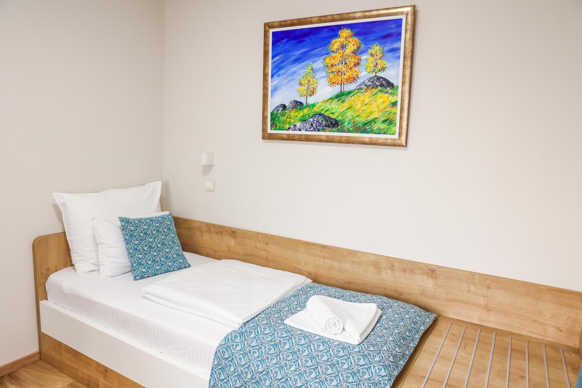 Grand Park Rooms & Apartments Cacak Luaran gambar