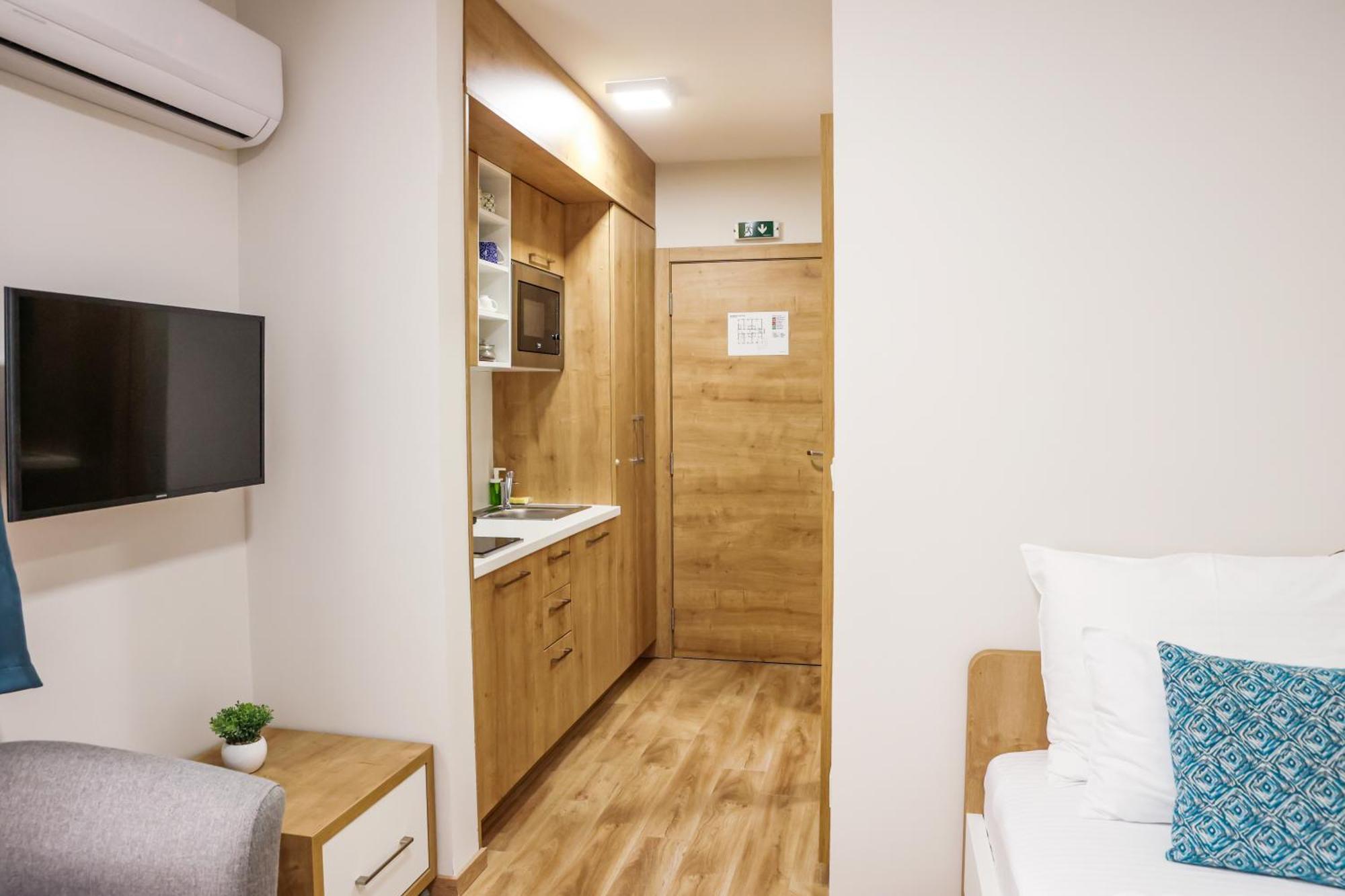 Grand Park Rooms & Apartments Cacak Luaran gambar