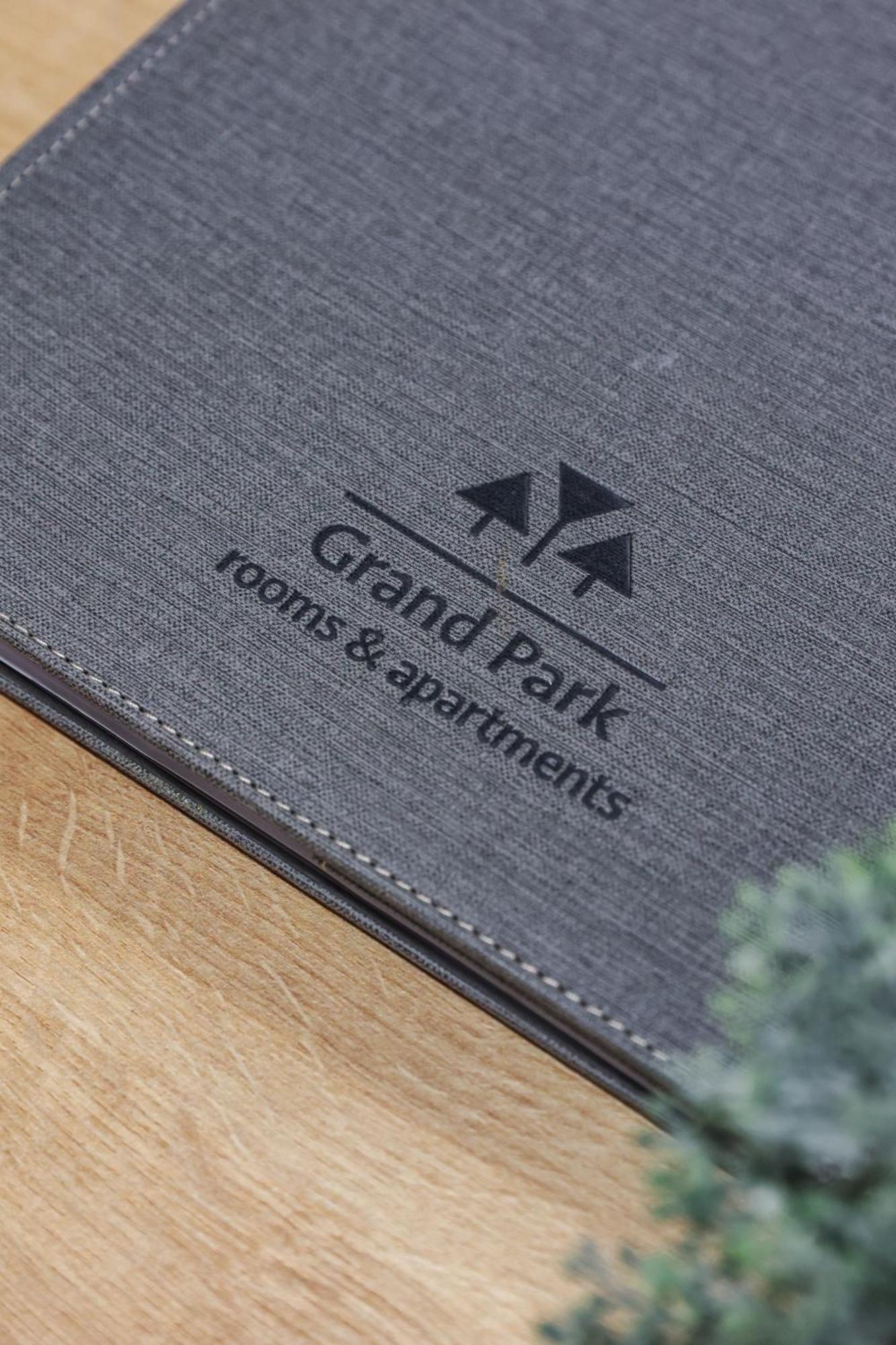 Grand Park Rooms & Apartments Cacak Luaran gambar