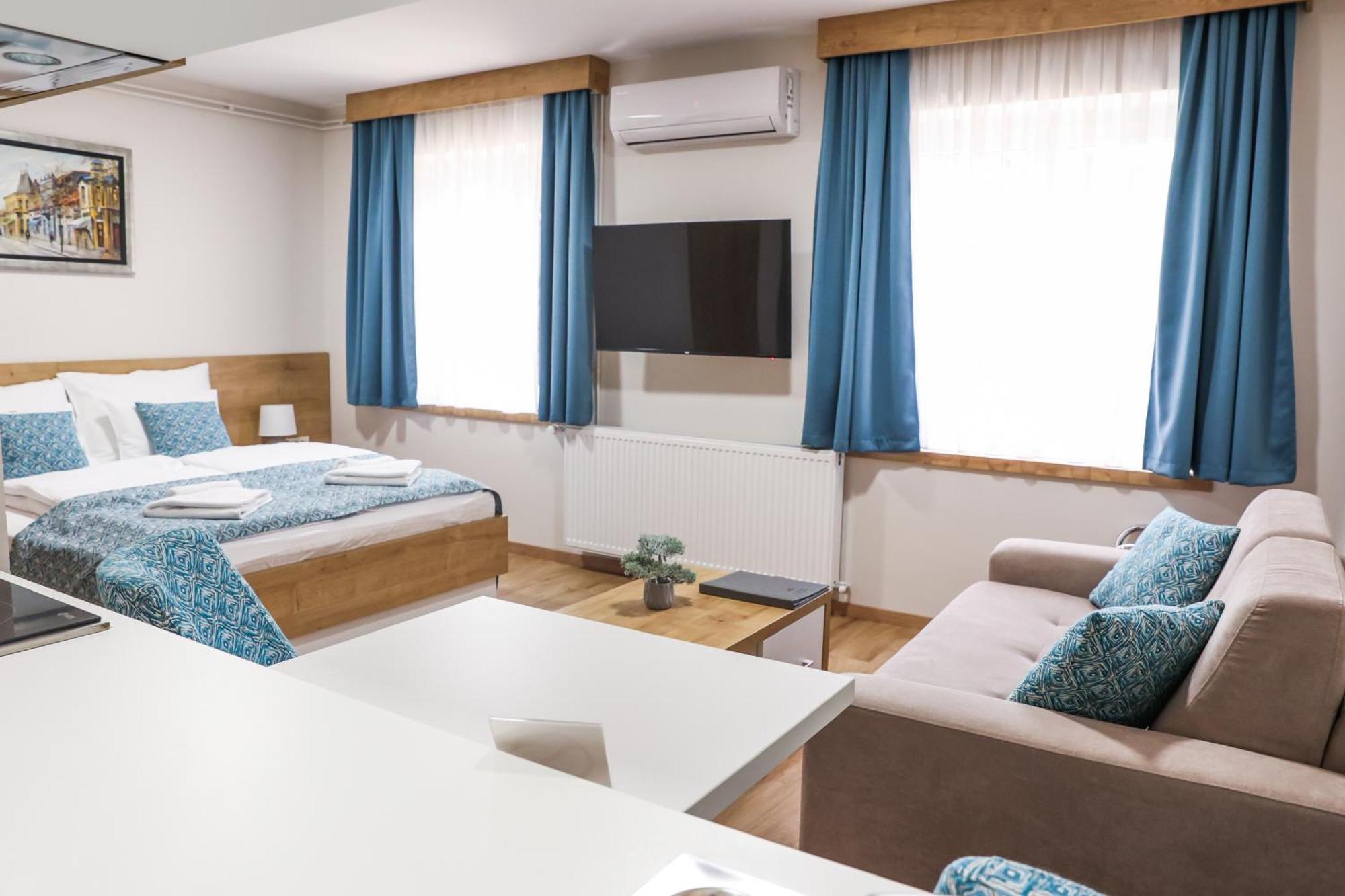 Grand Park Rooms & Apartments Cacak Luaran gambar